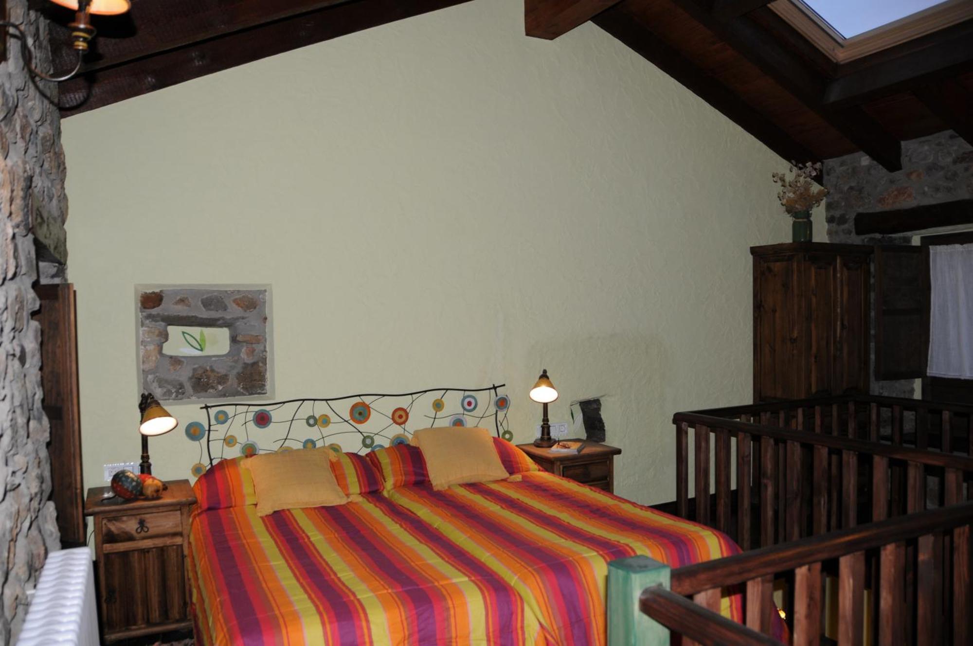 Casas Rurales Entre Babia Y La Luna Villafeliz Bagian luar foto