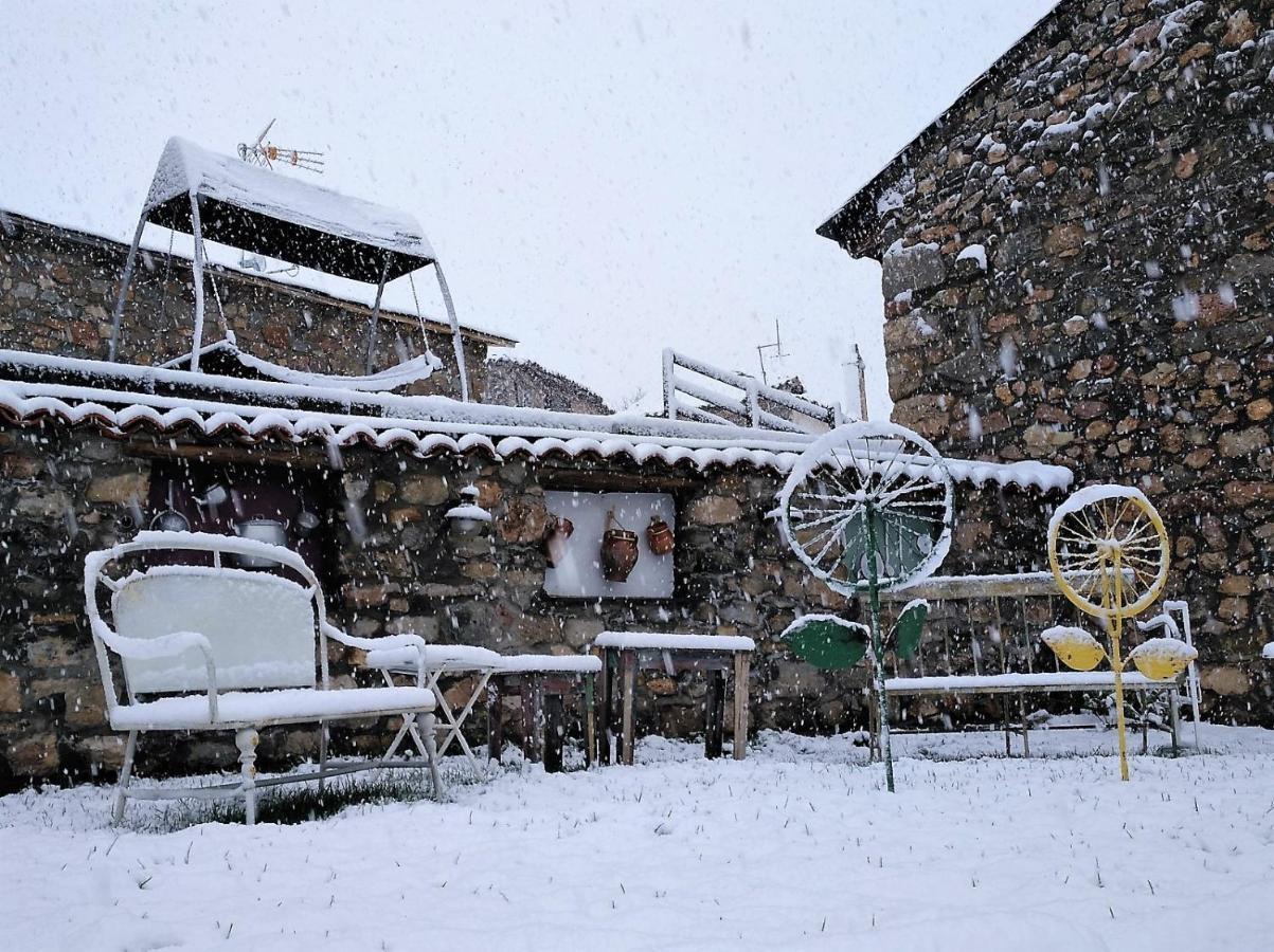 Casas Rurales Entre Babia Y La Luna Villafeliz Bagian luar foto